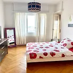 Grand De 3 Apartament