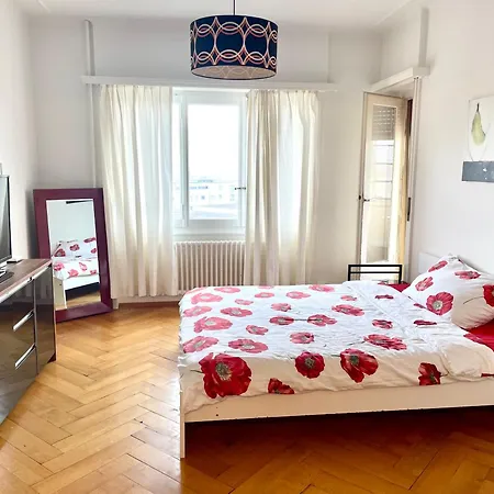 Grand De 3 Apartament